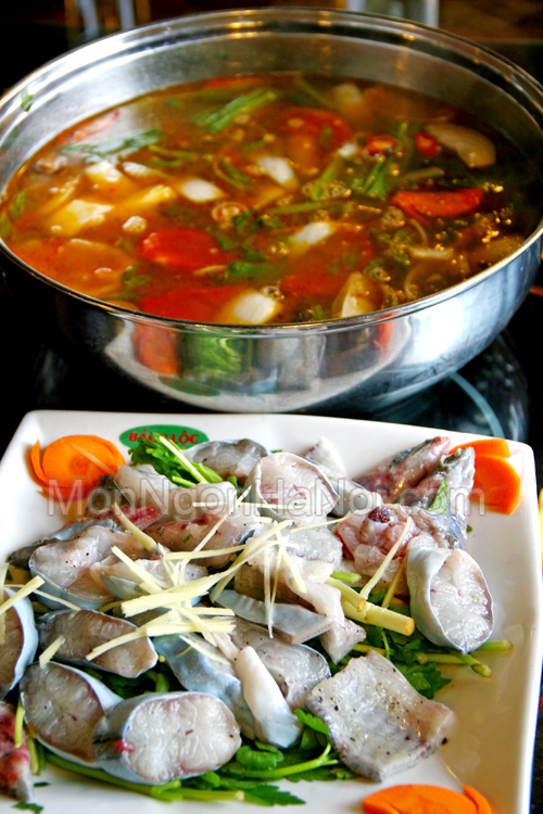Khám phá nhà hàng Bách Lộc 